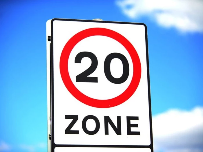 20 mph sign image 1