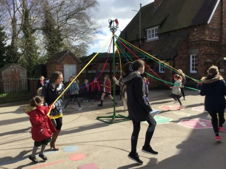 7d549d48348a49c9bdd1a4f0af88b833