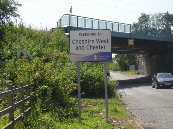 800pxa56cheshirewestandchestersign