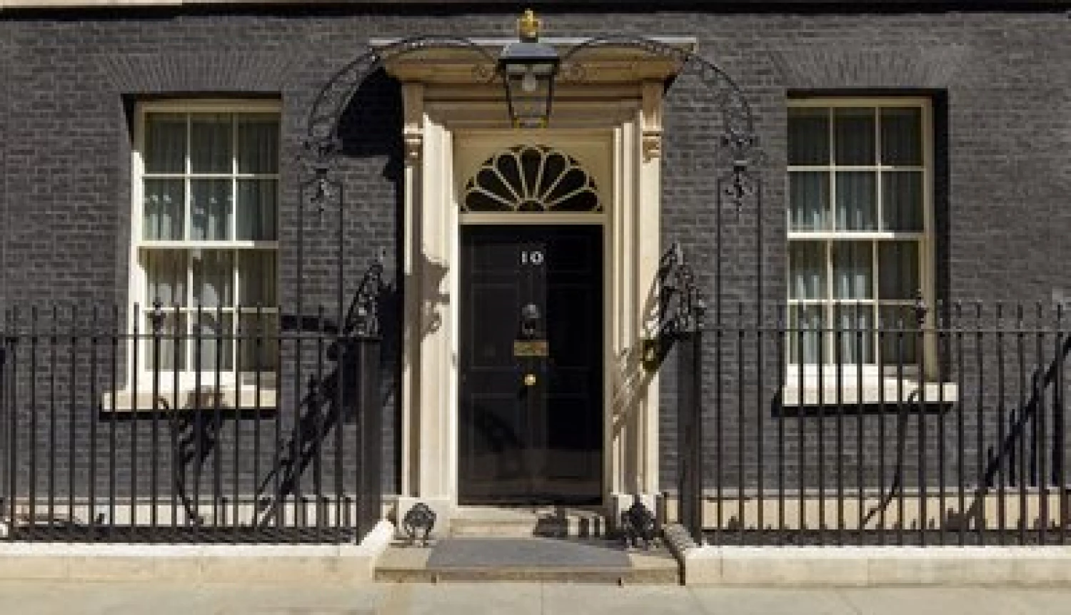 amc 10 downing street