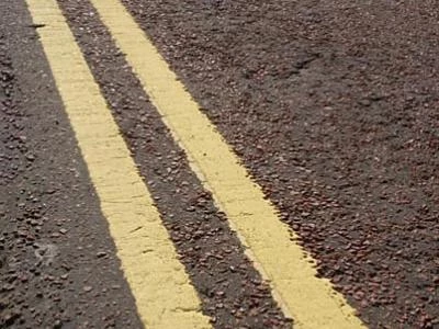 double yellow lines