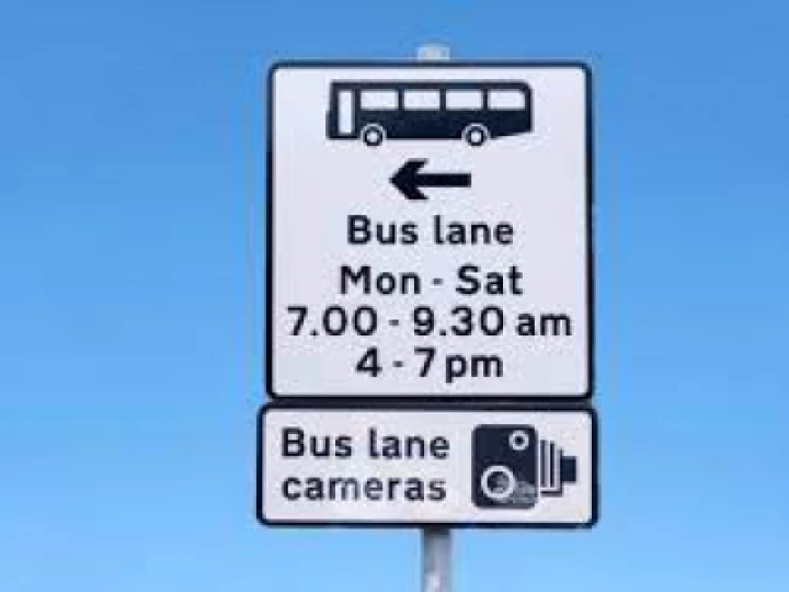 Bus lane sign