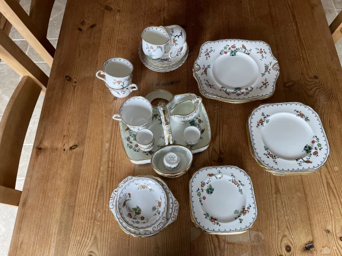 28 piece 100 year old tuscan plant china tea set – Items for sale
