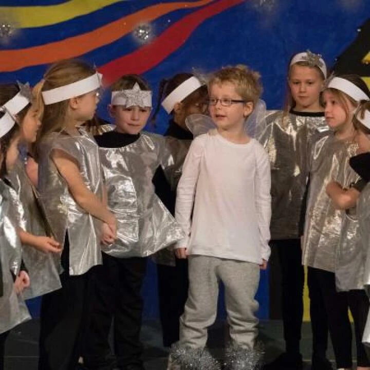 HCIS Xmas Show 101