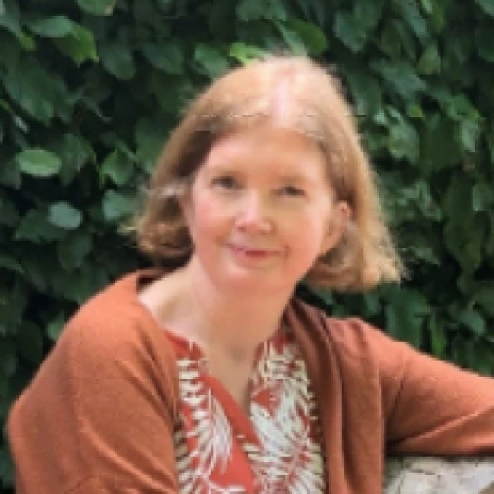 Julie Wallis