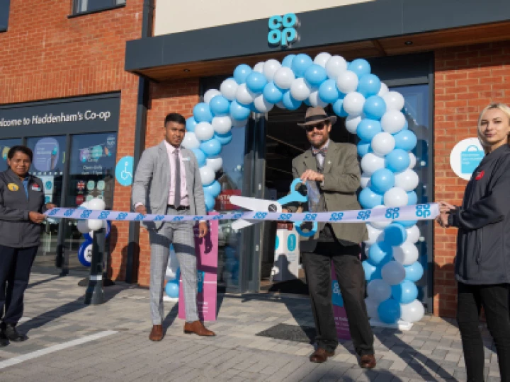 David Lyons Opens Co-op_Smaller