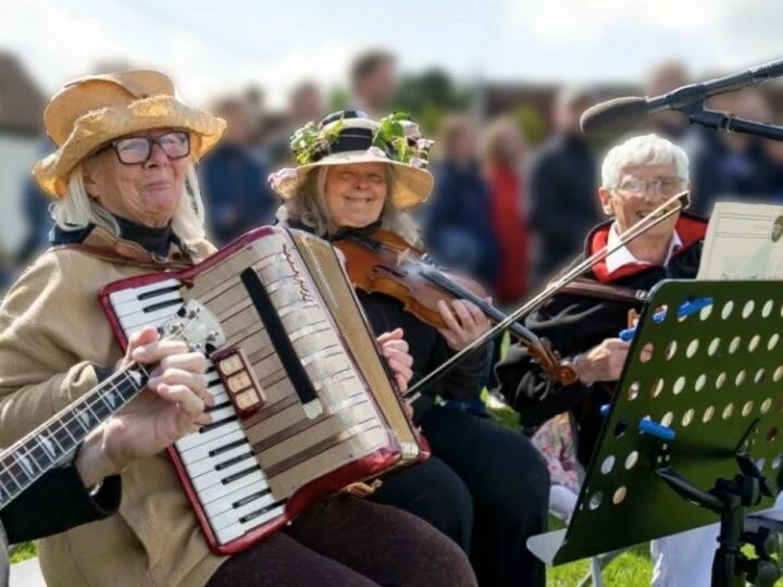 Maypole Band