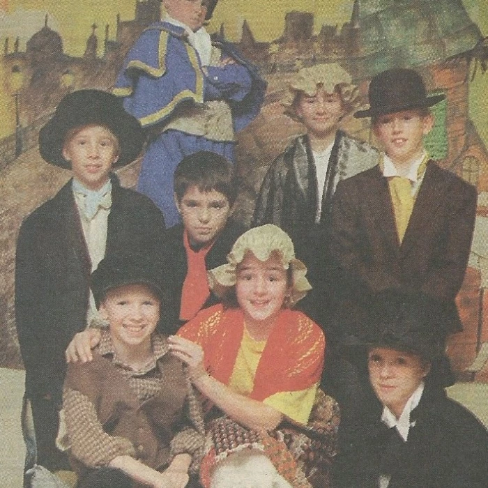 Thr Twist At Primary School Dec 1997 Photoscan