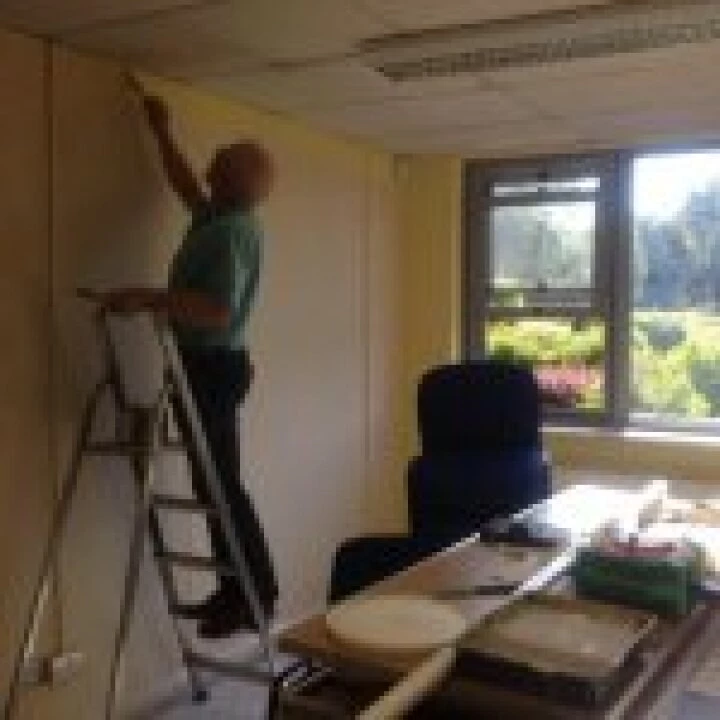 Small room painting BH