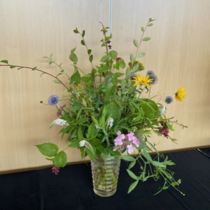 THS 2023 flower Arrangement D2545918 de9f 4364 84c5 0fbf5d6e2c68_1_201_a