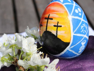 Jos_Easter E Cross