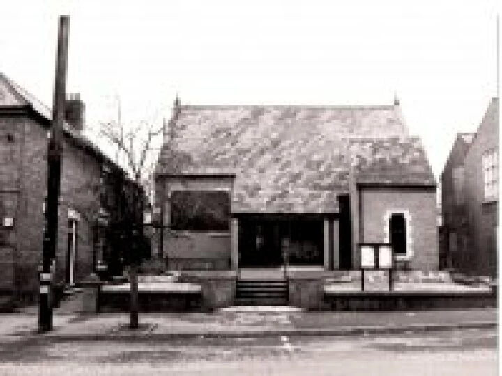Upper High St