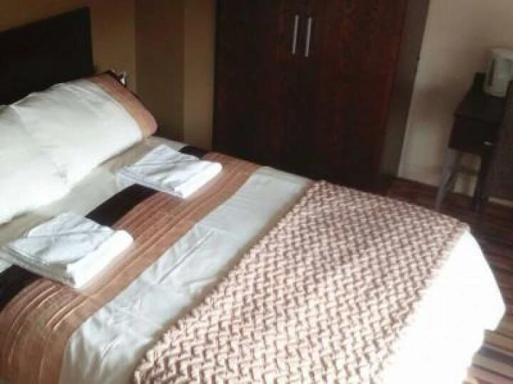 G & D bedroom