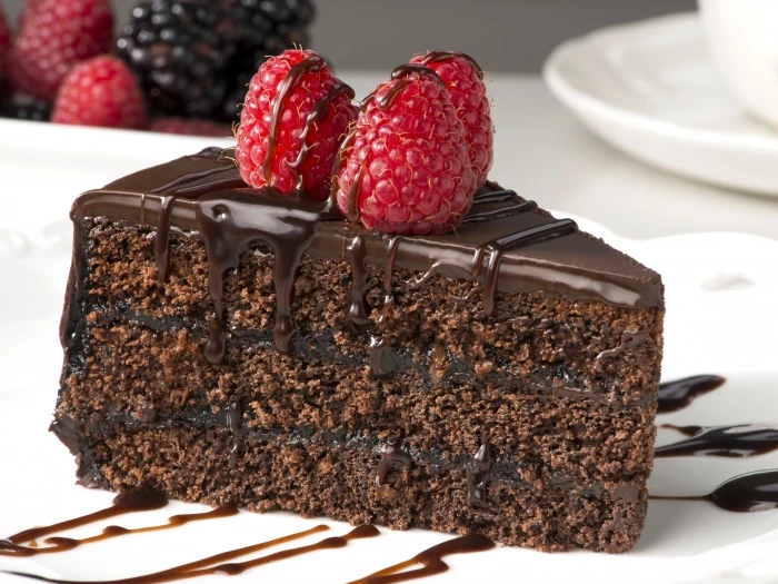 cake chocolate raspberry