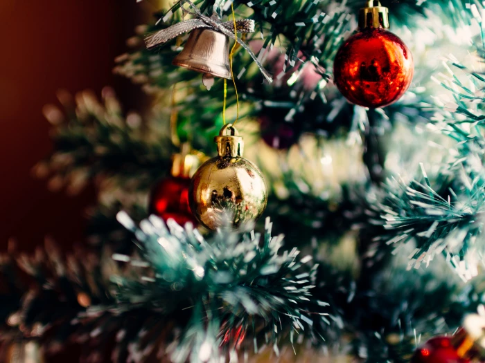 christmas-tree-bauble