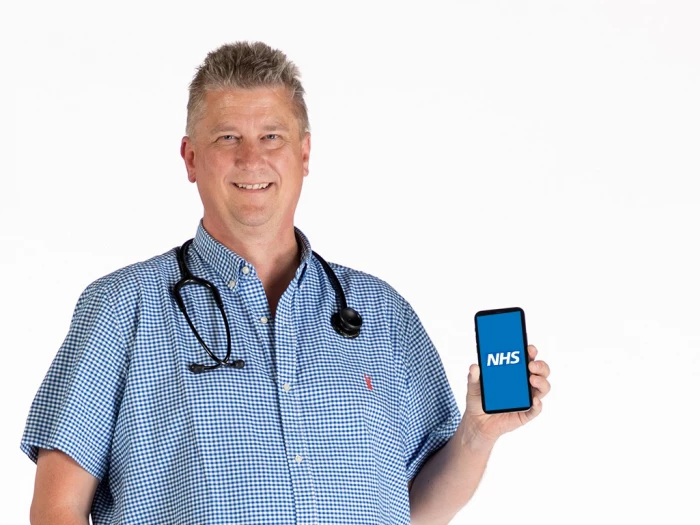 dr ian hulme image for mycareview media release 1