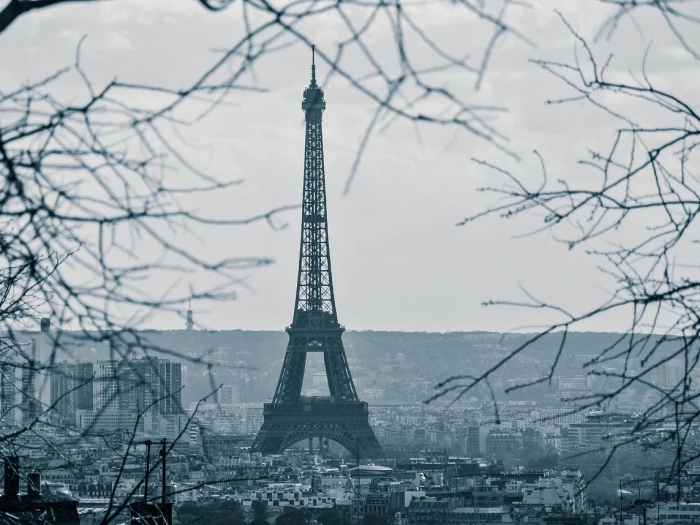 eiffel tower landmark paris