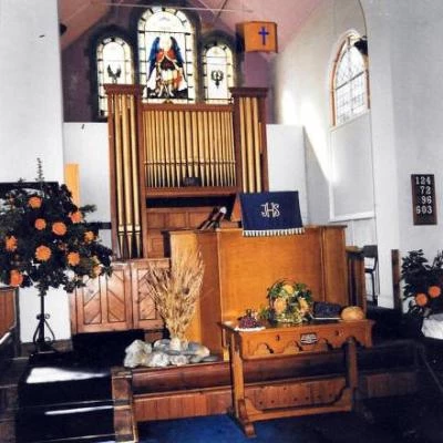 epping urc interior of the old church