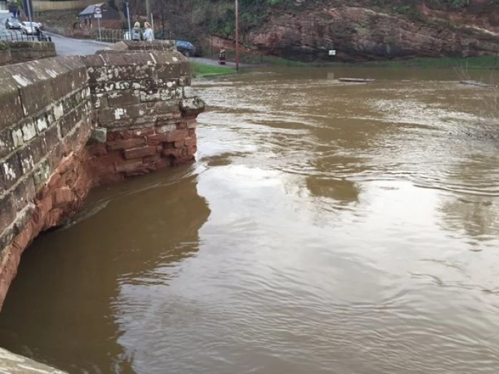 farndon bridge flood