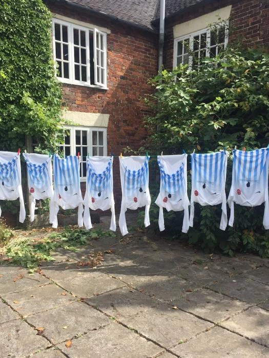 fc kit on washing line