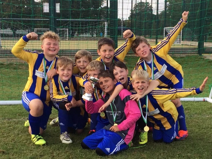 hcjs u11 boys football team