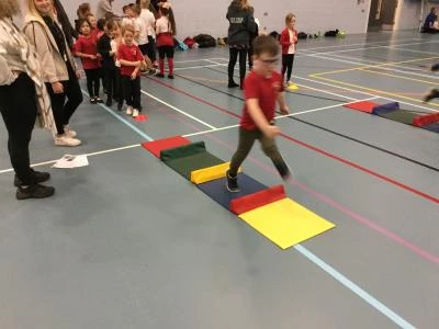 image 9d898458651245729289197ff155df71