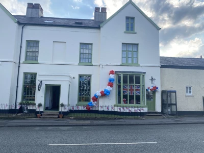 jubilee bunting boutique balloonz