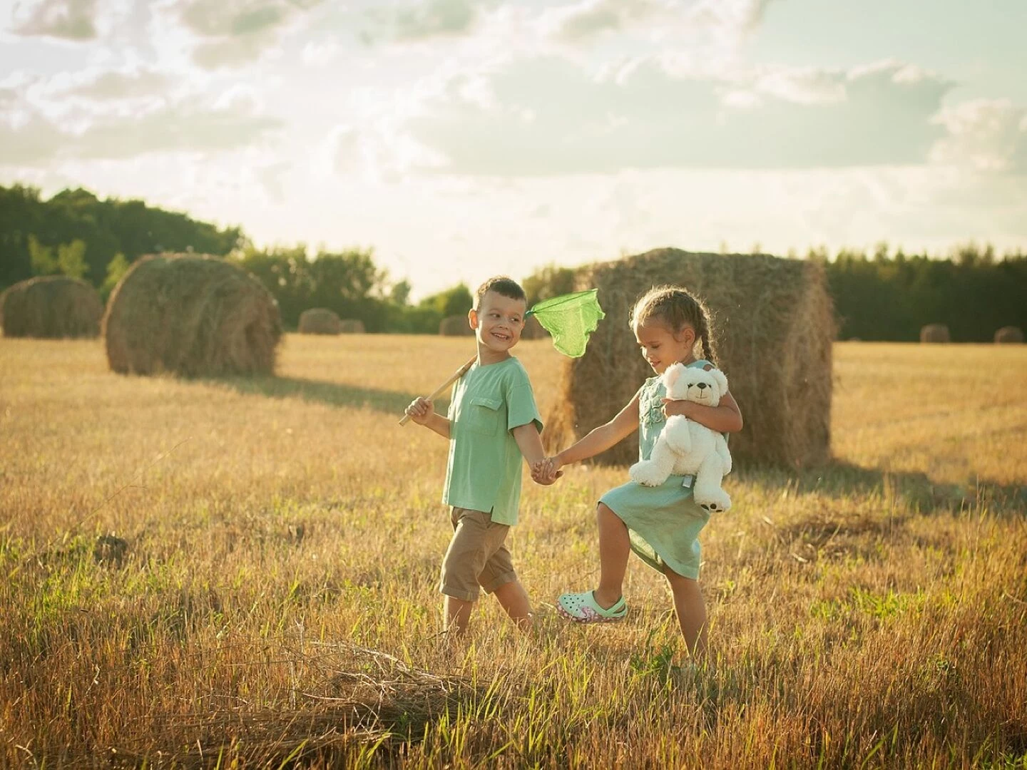 kids field friendship