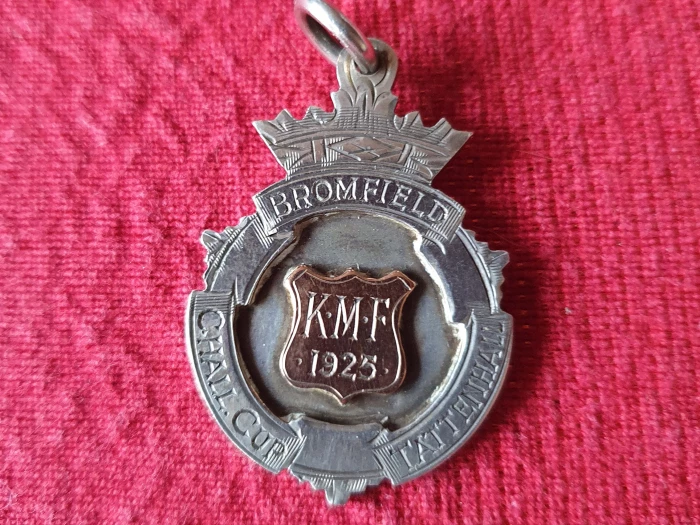 medal obverse