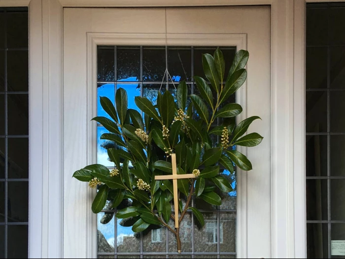 palm sunday door decoration