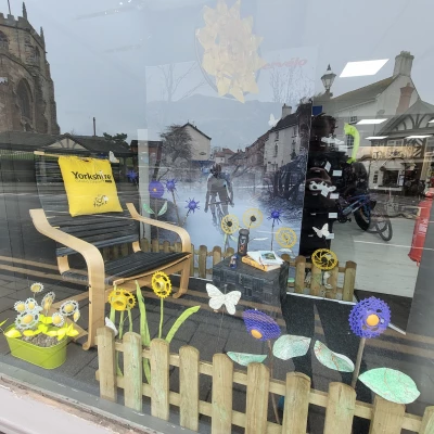 pau spring window
