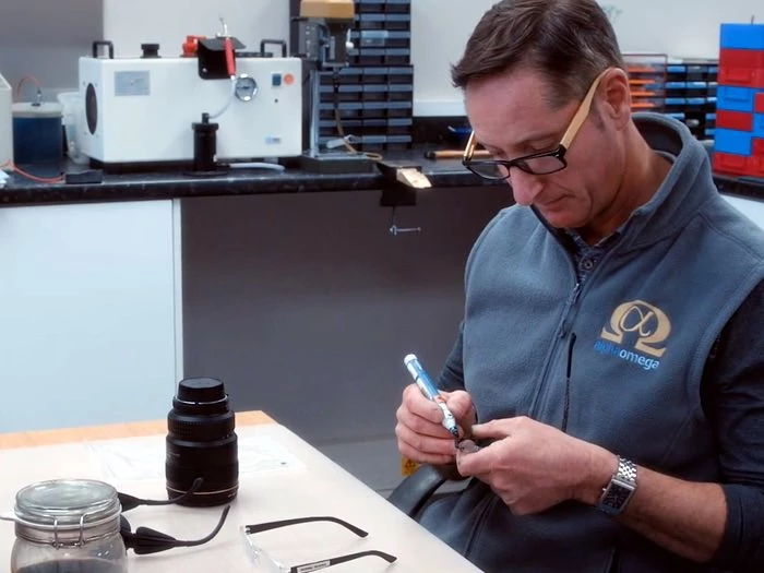 sunglasses repair workshop