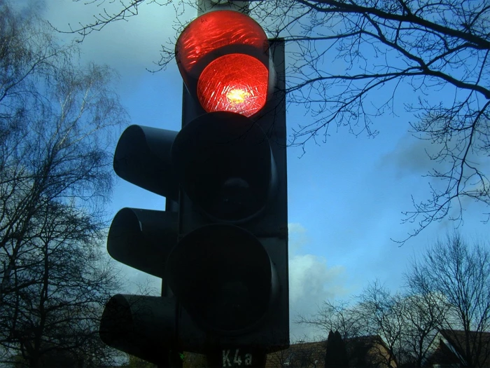 traffic light red stop