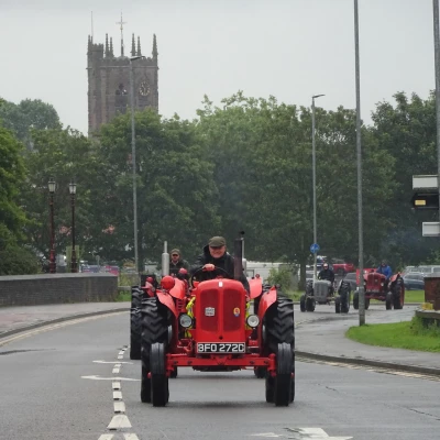 vintage tractor run
